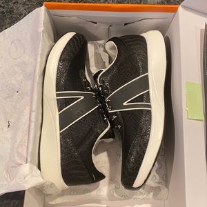 Algeria TRAQ Qarma Sneakers- Color Paths Black